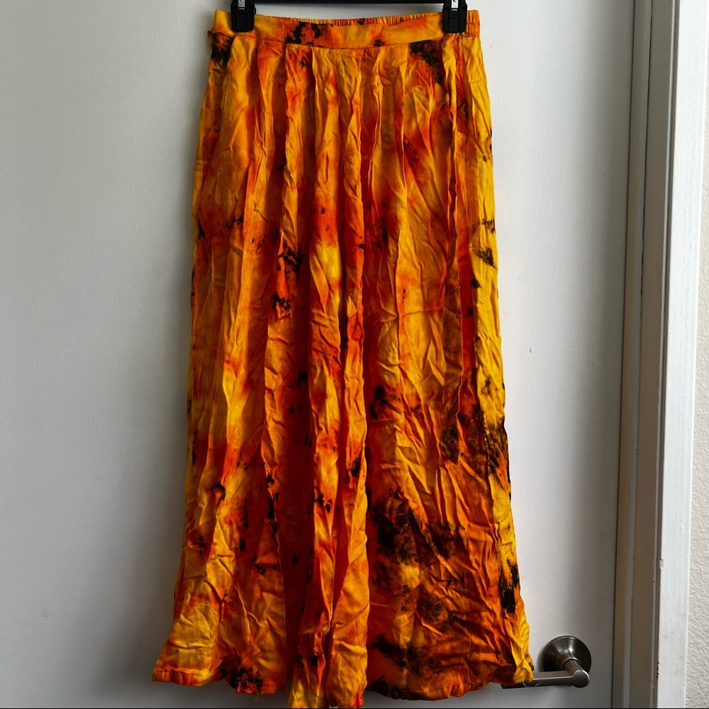 Wide legged capri pants